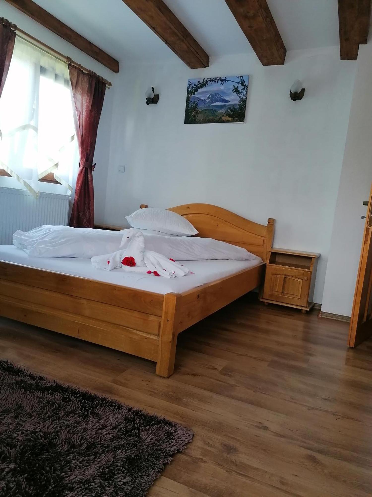 Casa Cristalul Muntilor Hotel Poiana Marului  Ruang foto
